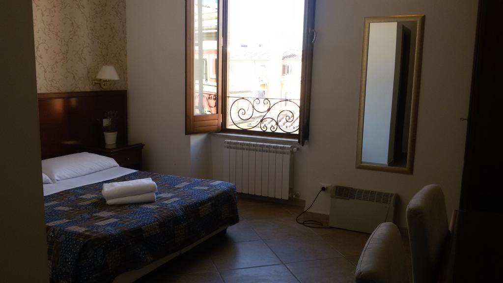 Mrs Julie Guesthouse Rom Zimmer foto